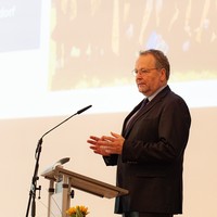 Prof. Dr. Dietmar Nolting