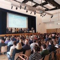 Absolvent:innen des Studienzentrums Leipzig und Mainz