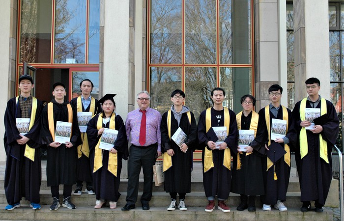 Erfolgreich: Internationales Englisch-Programm der Mechatronik  (B. Eng.) an der DIPLOMA Hochschule